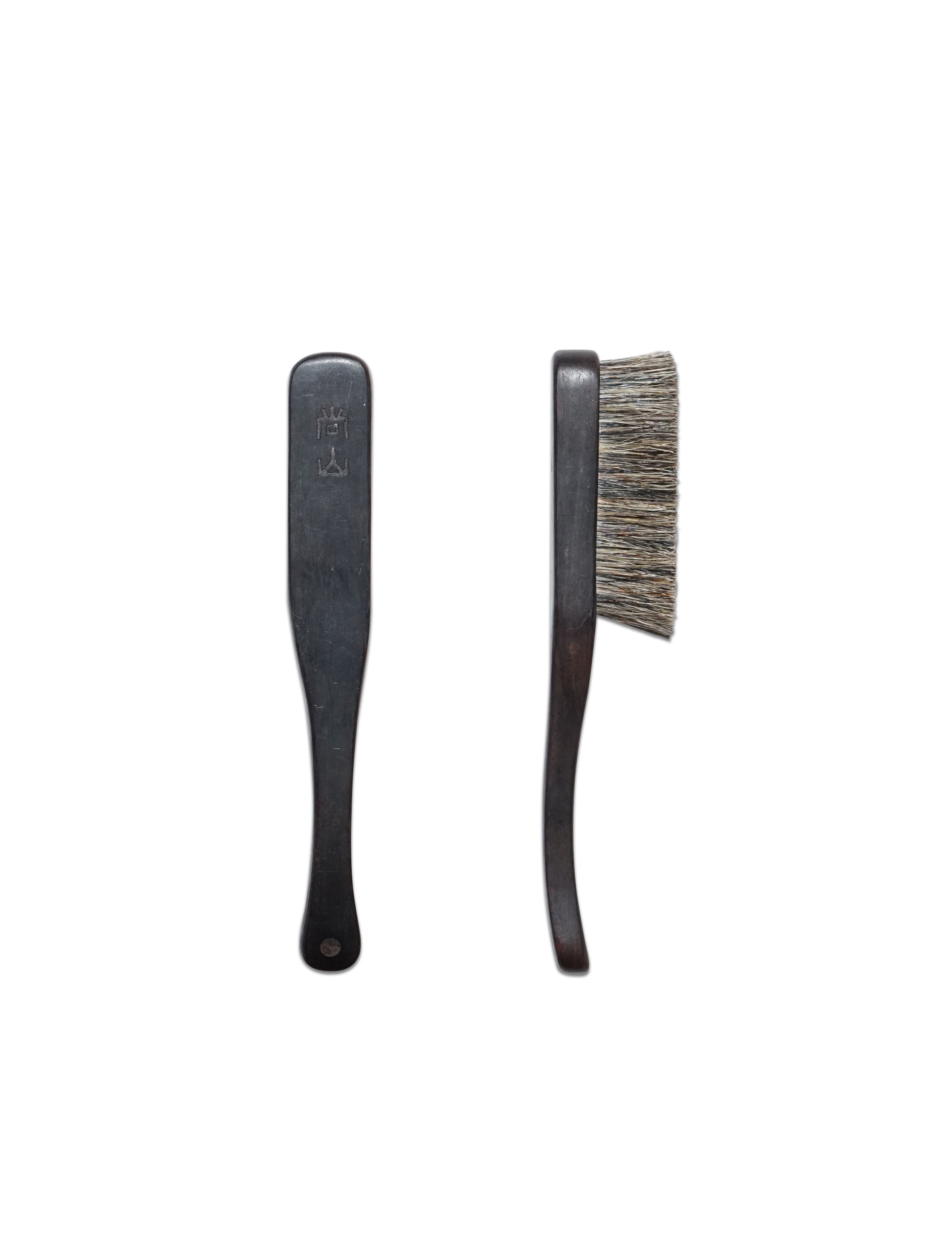 Mount brush