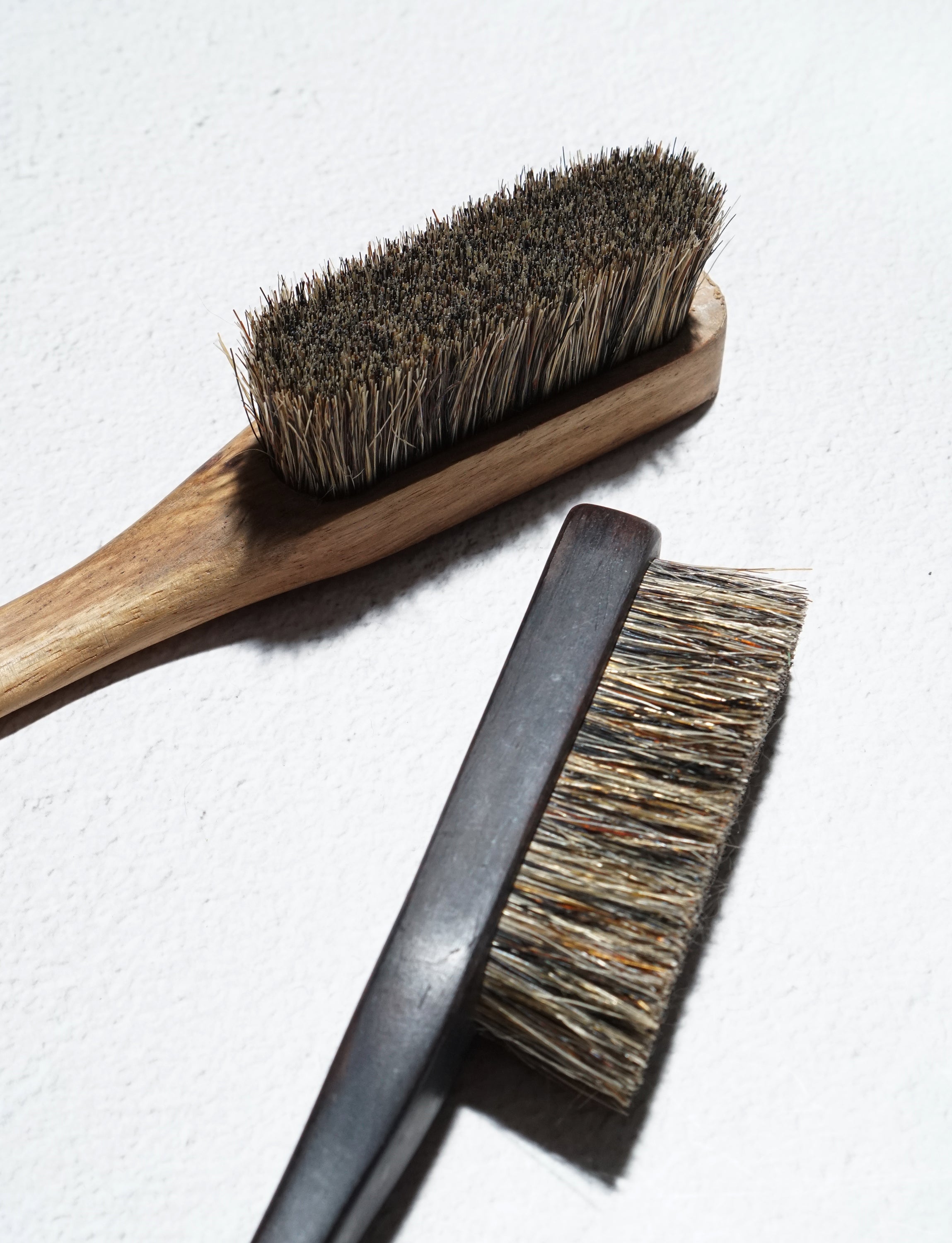 Mount brush